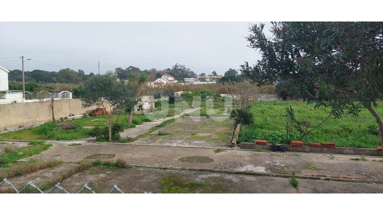 Terreno para Venda em Seixal, Arrentela e Aldeia de Paio Pires Foto 5