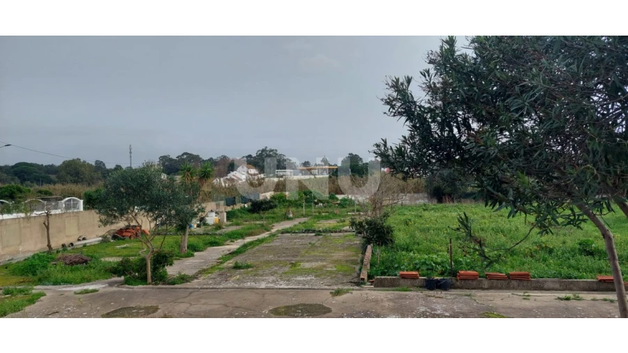 Terreno para Venda em Seixal, Arrentela e Aldeia de Paio Pires Foto 2