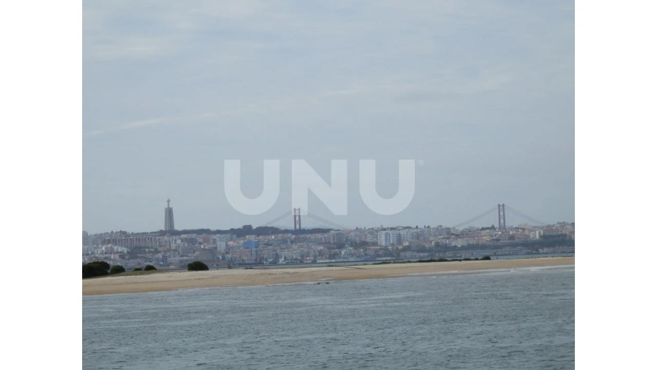 Terreno para Venda em Seixal, Arrentela e Aldeia de Paio Pires Foto 19