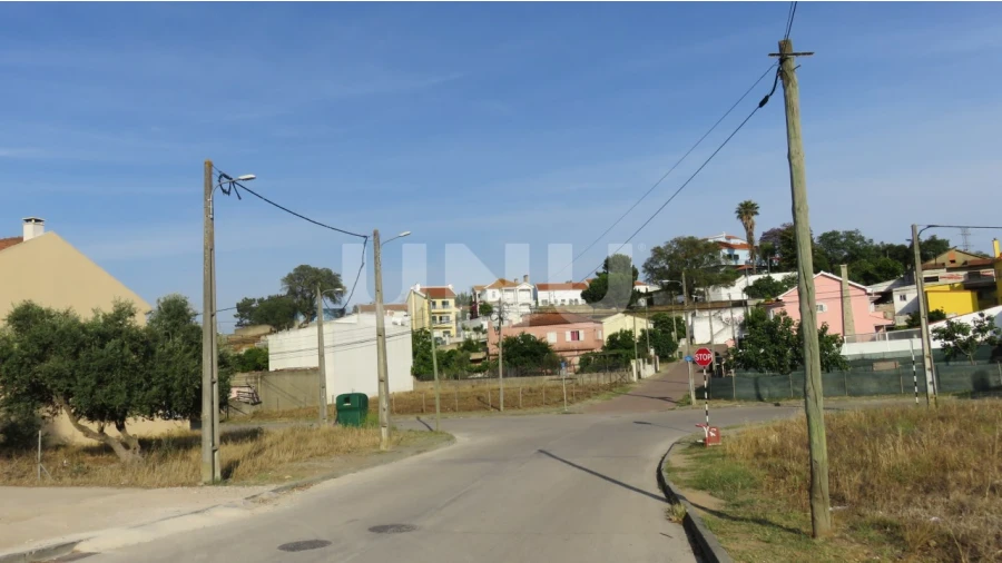 Terreno para Venda em Amora Foto 11