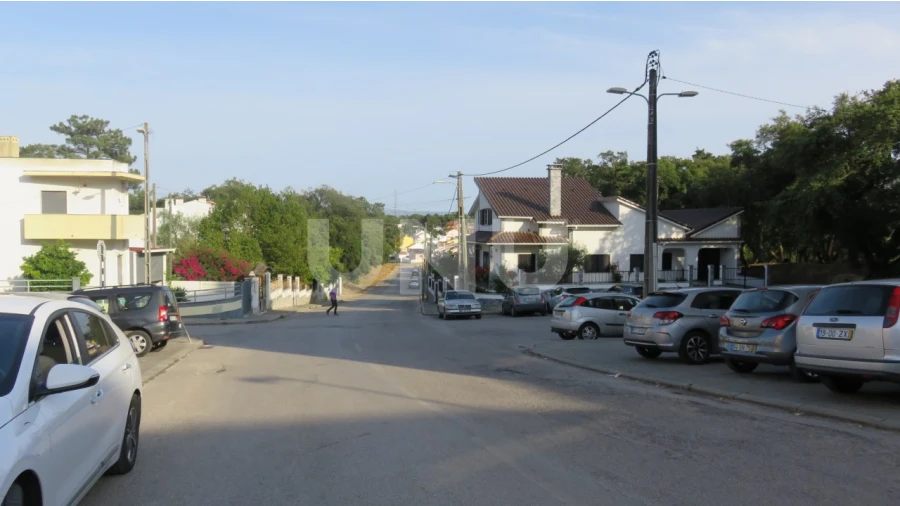 Terreno para Venda em Amora Foto 13