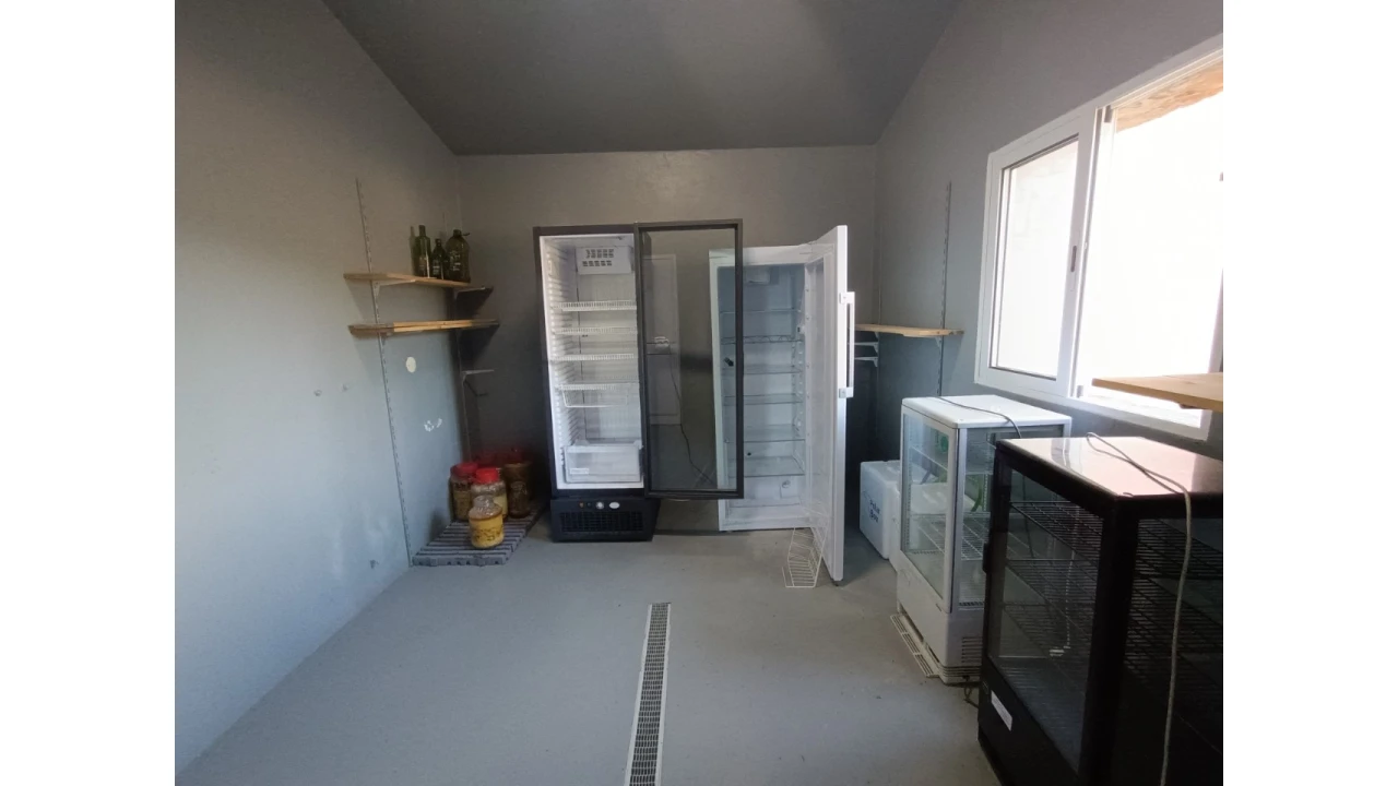 Armazém para Venda em Vila de Rei Foto 8