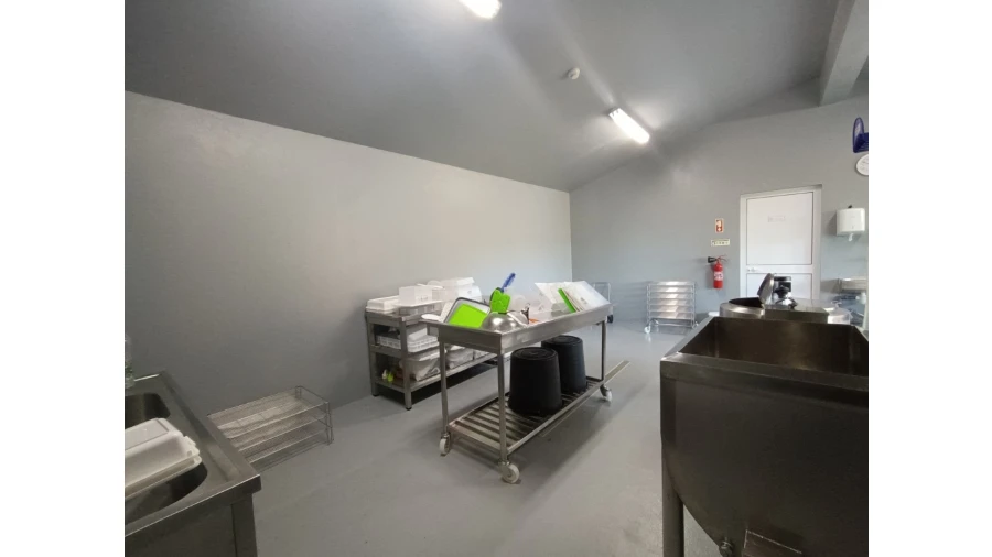 Armazém para Venda em Vila de Rei Foto 12