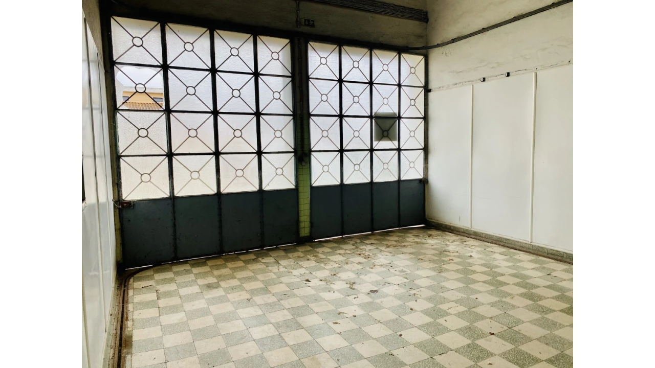 Armazém para Arrendamento em Tramagal Foto 3