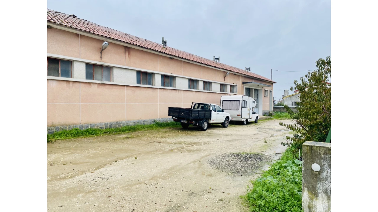 Armazém para Arrendamento em Tramagal Foto 19
