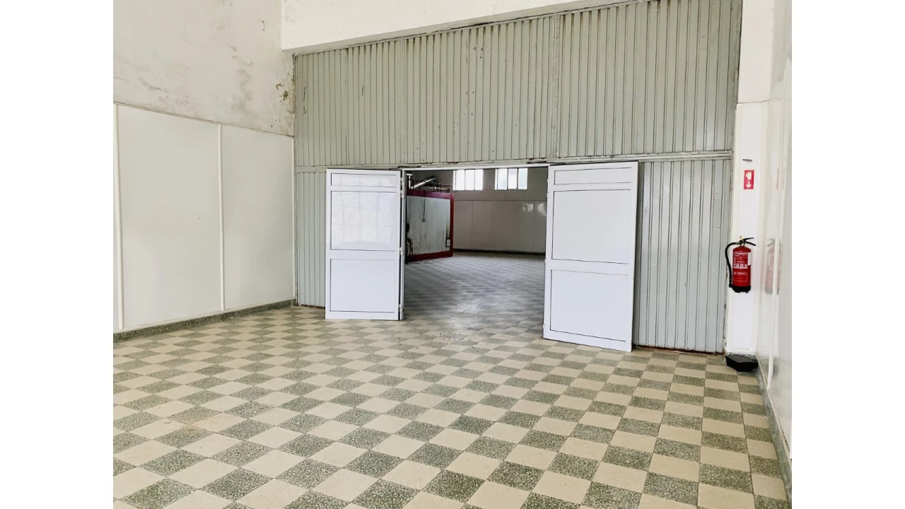 Armazém para Arrendamento em Tramagal Foto 23