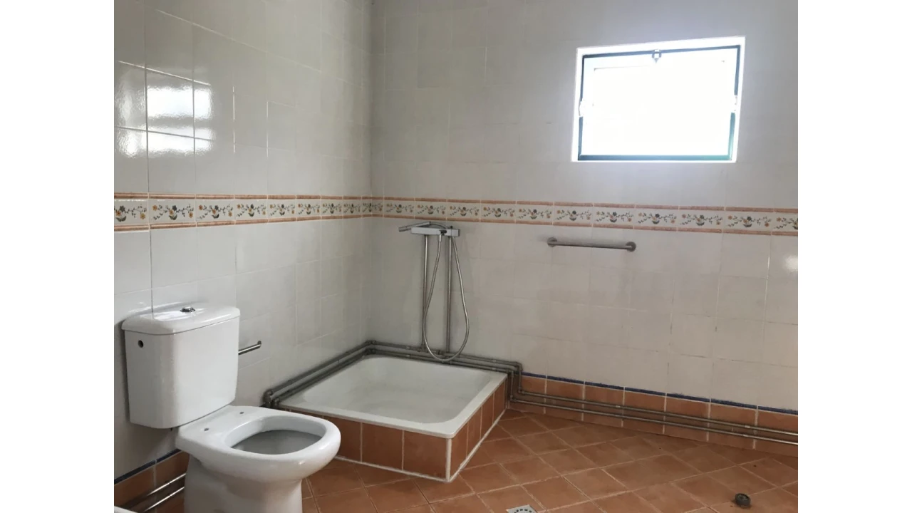 Moradia T7 para Venda em Mouriscas Foto 18