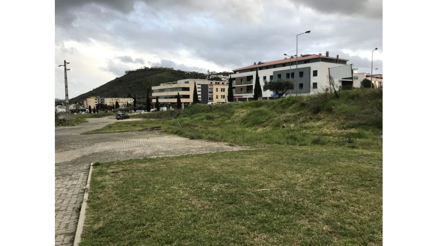 Terreno P/ Prédio para Venda em Abrantes (São Vicente e São João) e Alferrarede Foto 1