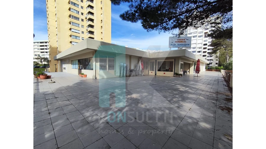 Loja para Venda em Oeiras e São Julião da Barra, Paço de Arcos e Caxias Foto 1