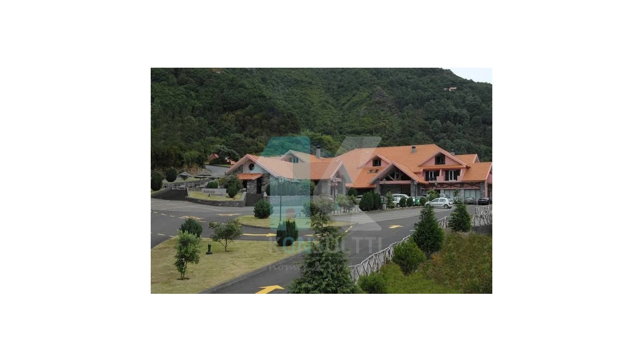 Negócio para Venda em Ribeira Brava Foto 1