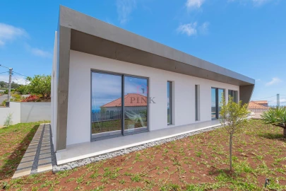 Moradia T3 para Venda em Ponta do Pargo