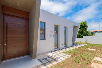 Moradia T3 para Venda em Ponta do Pargo