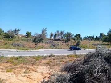 Terreno para Venda em Lagoa e Carvoeiro