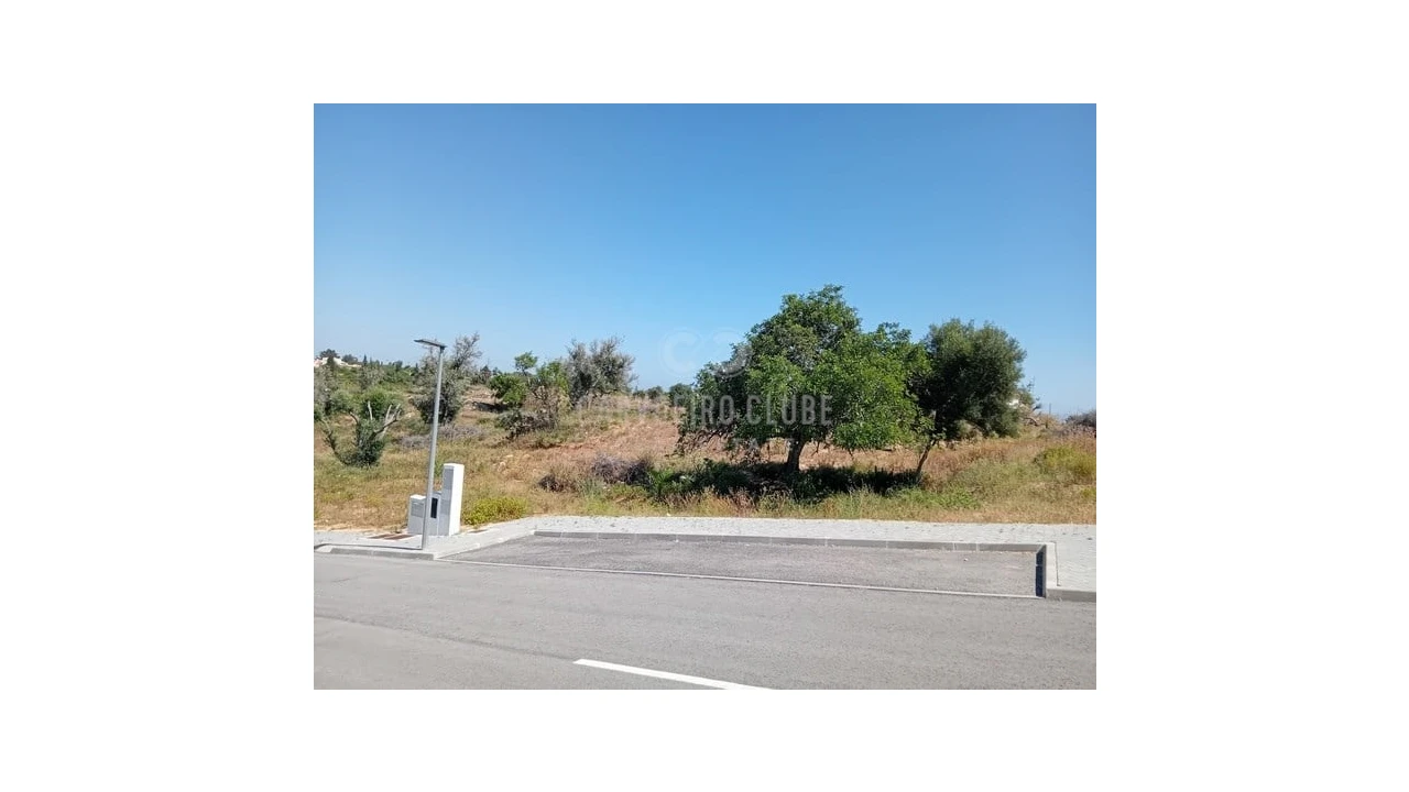 Terreno para Venda em Lagoa e Carvoeiro Foto 1