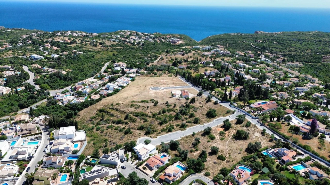 Terreno para Venda em Lagoa e Carvoeiro Foto 1