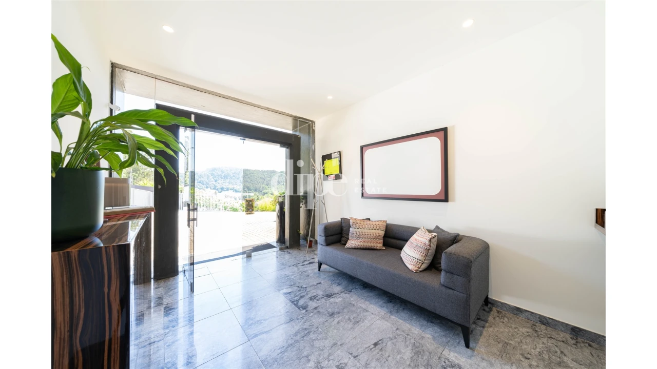 Armazém para Arrendamento em Nespereira Foto 17