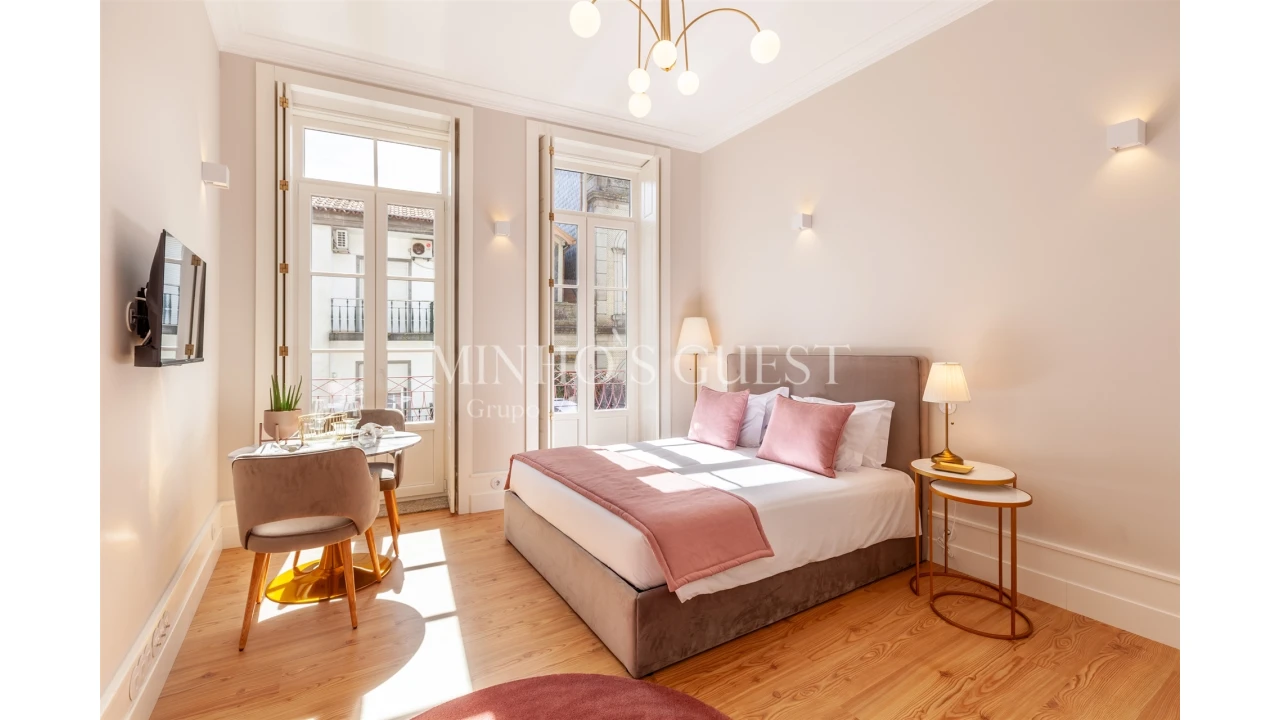 Apartamento T1 para Arrendamento férias em Braga (Maximinos, Sé e Cividade) Foto 1