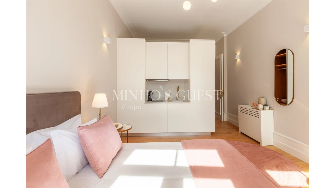 Apartamento T1 para Arrendamento férias em Braga (Maximinos, Sé e Cividade) Foto 10