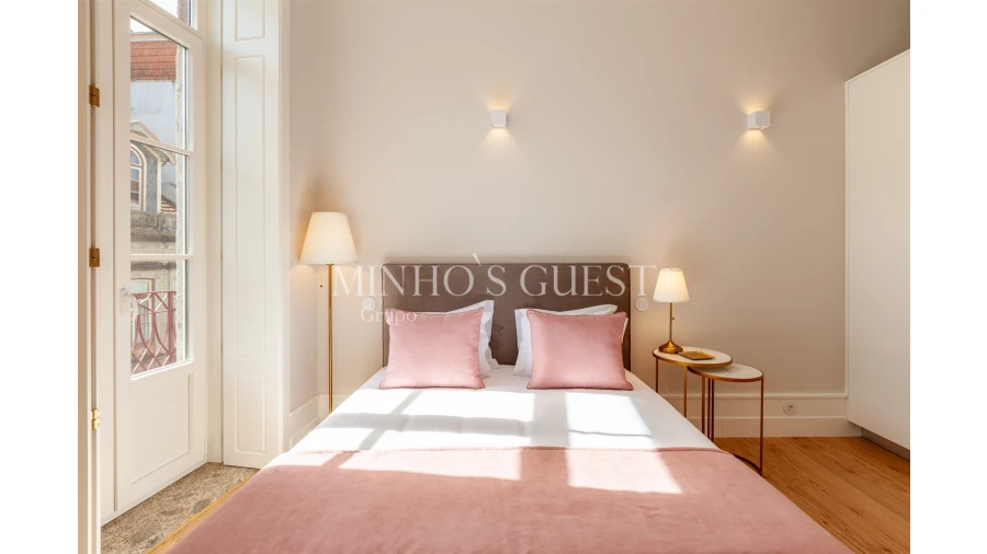 Apartamento T1 para Arrendamento férias em Braga (Maximinos, Sé e Cividade) Foto 8