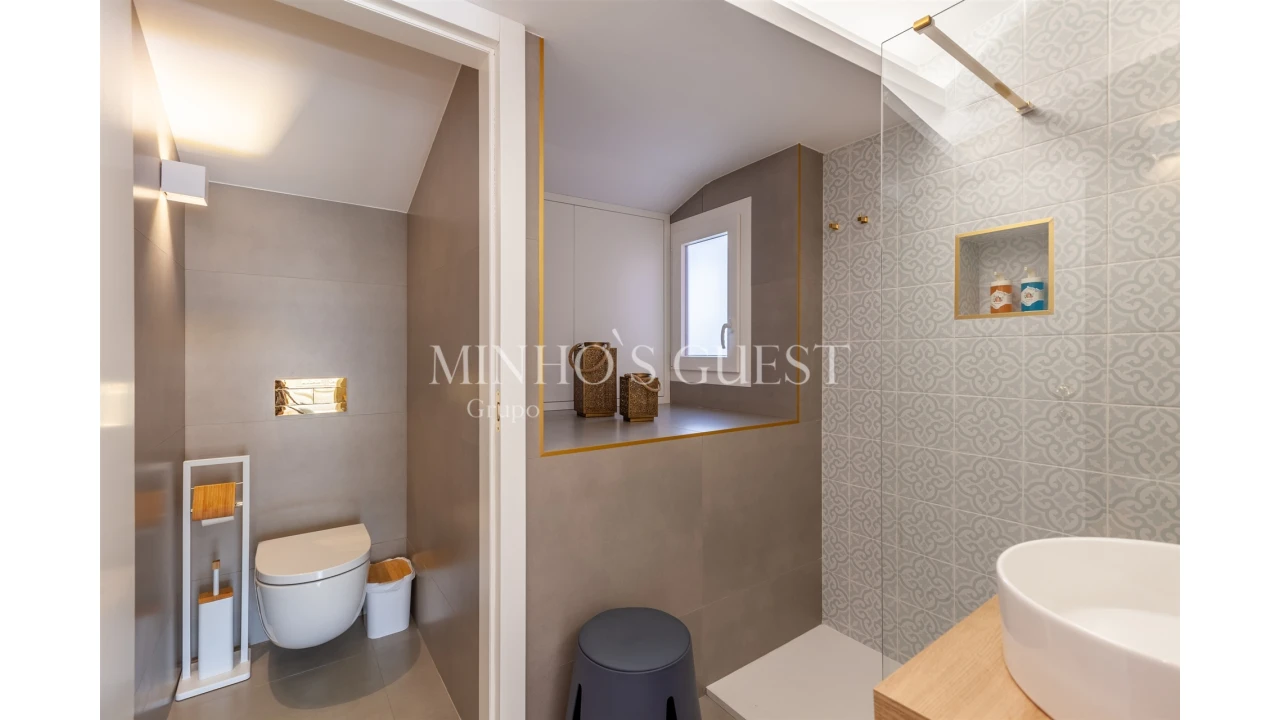 Apartamento T1 para Arrendamento férias em Braga (Maximinos, Sé e Cividade) Foto 14