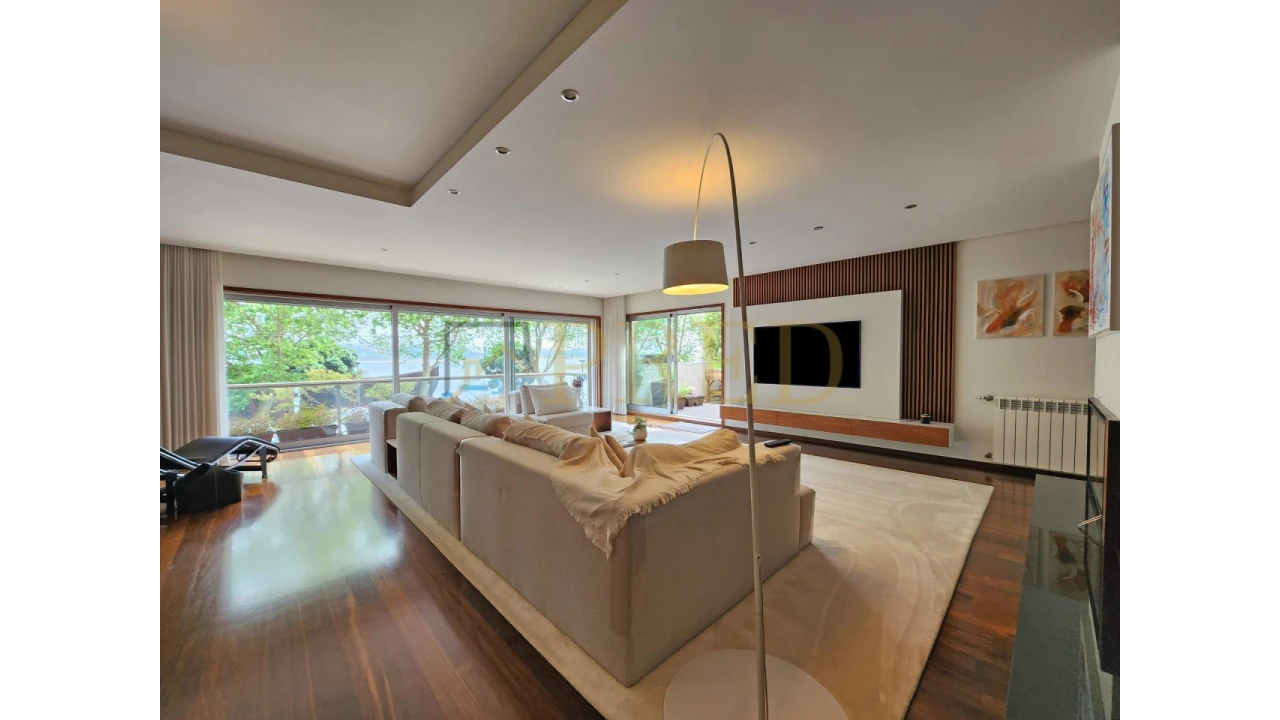 Apartamento T5 para Arrendamento em Aldoar, Foz do Douro e Nevogilde Foto 3