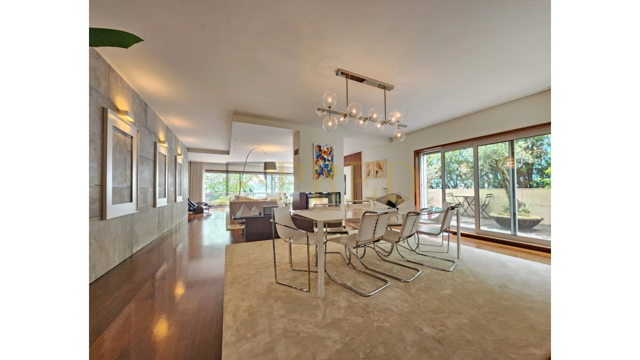 Apartamento T5 para Arrendamento em Aldoar, Foz do Douro e Nevogilde Foto 9