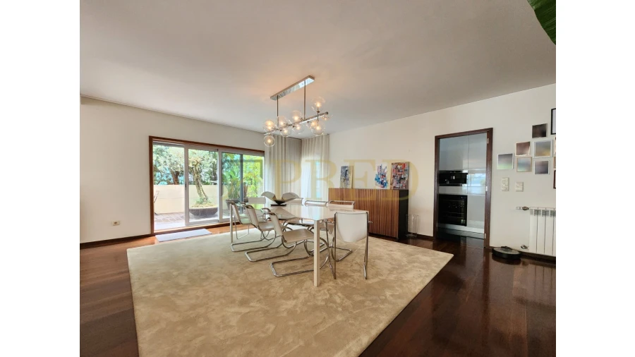 Apartamento T5 para Arrendamento em Aldoar, Foz do Douro e Nevogilde Foto 10