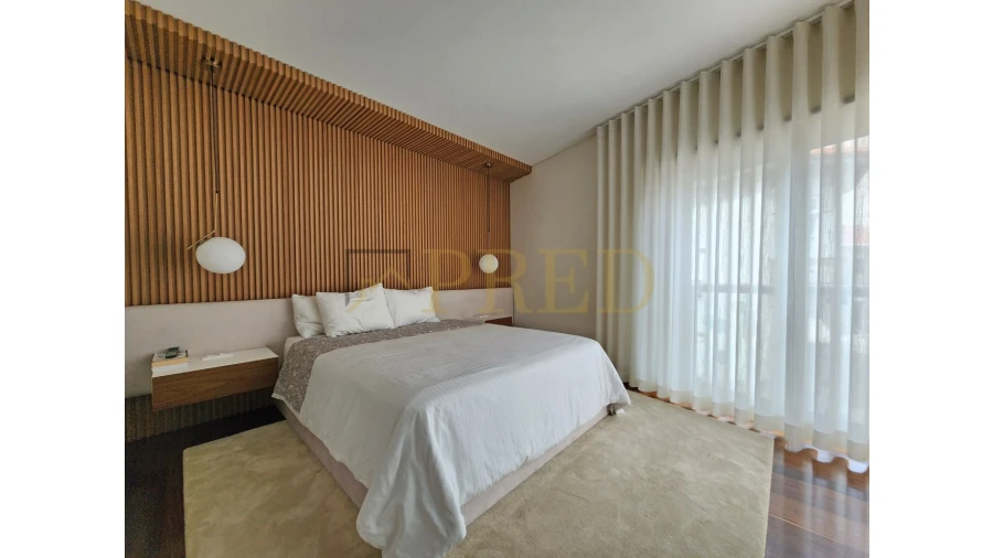 Apartamento T5 para Arrendamento em Aldoar, Foz do Douro e Nevogilde Foto 26