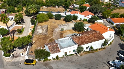 Armazém para Venda em São Brás de Alportel
