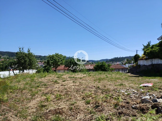 Terreno P/ Prédio para Venda em Fafe Foto 6