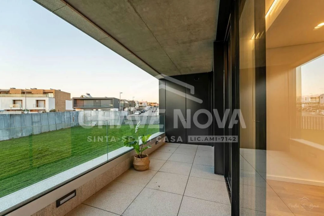 Apartamento T1 para Arrendamento em Canidelo Foto 6