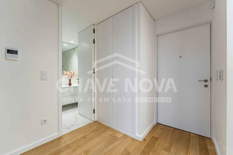 Apartamento T1 para Arrendamento em Canidelo Foto 11
