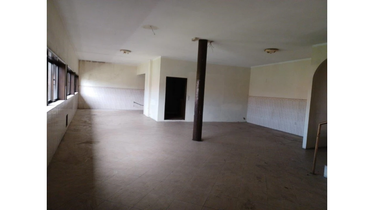 Prédio para Venda em Vila das Aves Foto 4