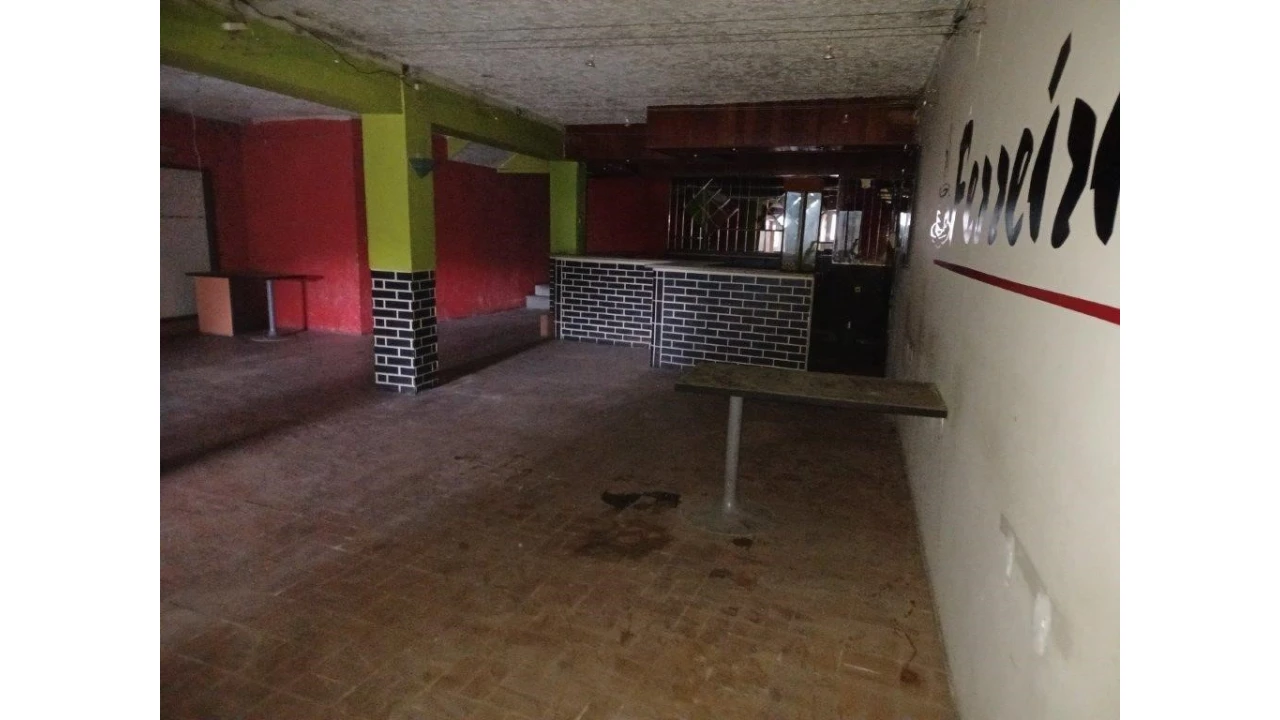 Prédio para Venda em Vila das Aves Foto 8