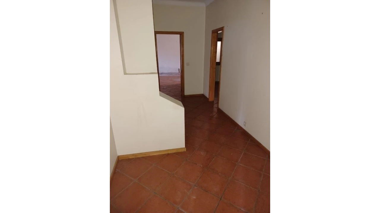 Prédio para Venda em Vila das Aves Foto 14