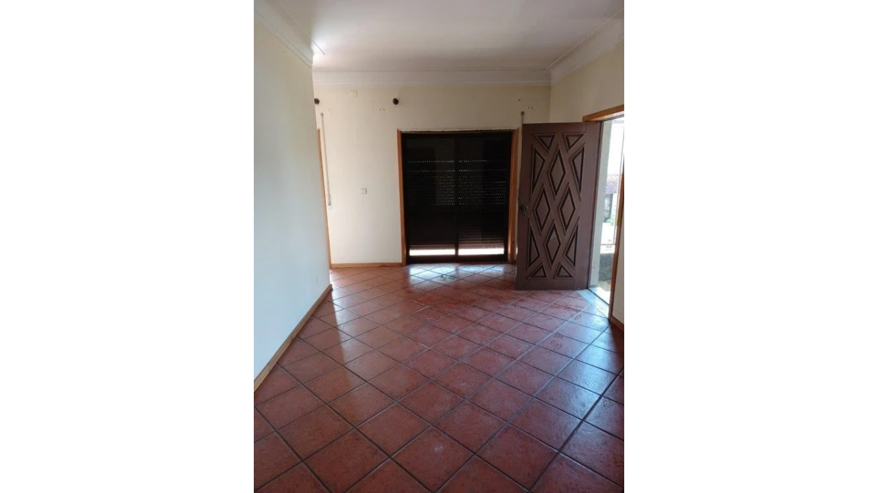 Prédio para Venda em Vila das Aves Foto 16