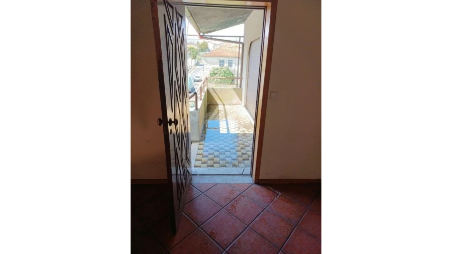 Prédio para Venda em Vila das Aves Foto 17