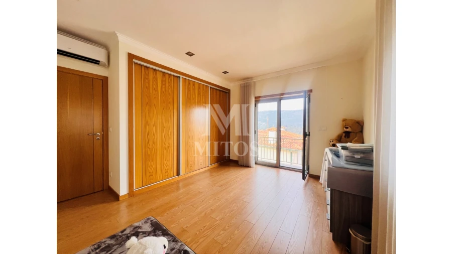 Moradia T3 para Venda em Durrães e Tregosa Foto 9