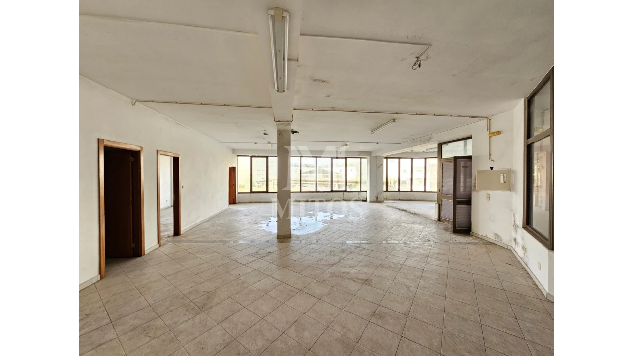 Loja para Venda em Valença, Cristelo Covo e Arão Foto 8