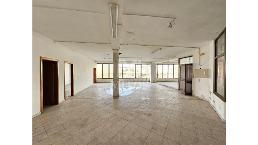 Loja para Venda em Valença, Cristelo Covo e Arão Foto 8