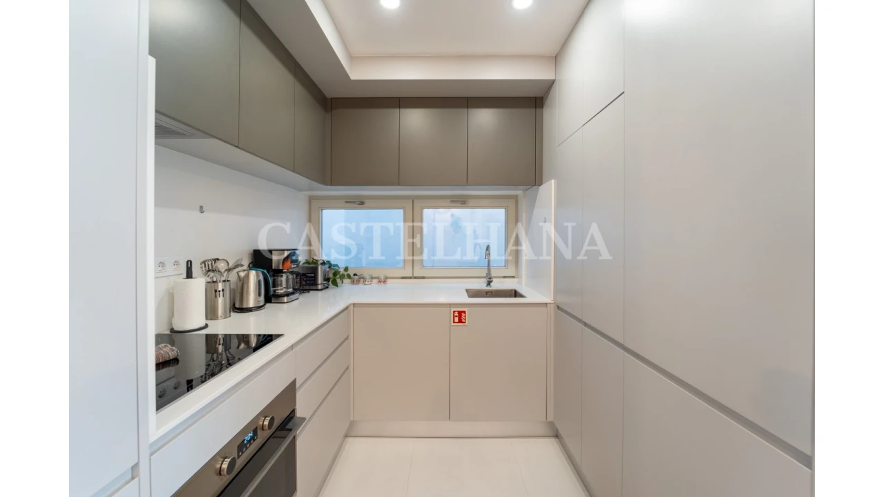 Apartamento T2 para Venda em Cedofeita, Santo Ildefonso, Sé, Miragaia, São Nicolau e Vitória Foto 25