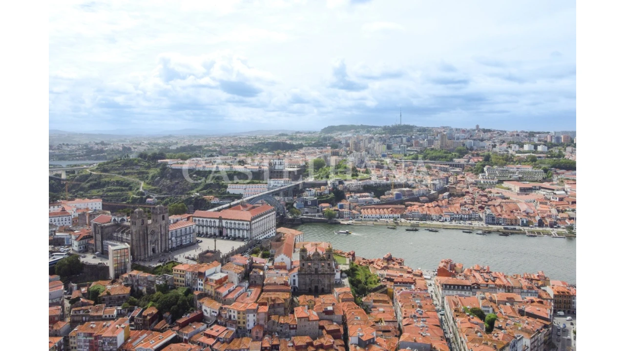 Apartamento T2 para Venda em Cedofeita, Santo Ildefonso, Sé, Miragaia, São Nicolau e Vitória Foto 40