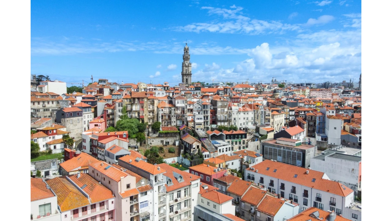 Apartamento T2 para Venda em Cedofeita, Santo Ildefonso, Sé, Miragaia, São Nicolau e Vitória Foto 48