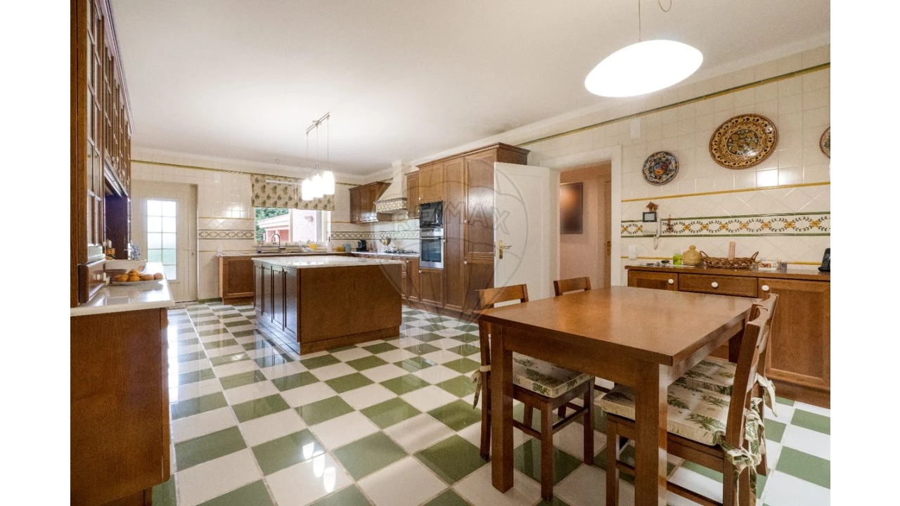 Moradia T6 para Venda em Côja e Barril de Alva Foto 14