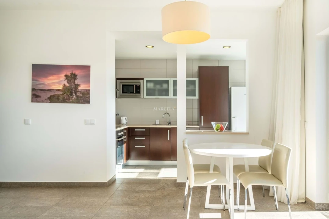Apartamento T1 para Venda em Mexilhoeira Grande Foto 5