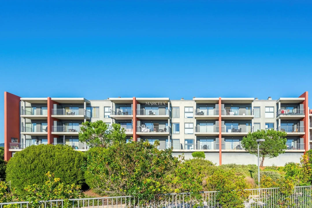 Apartamento T1 para Venda em Mexilhoeira Grande Foto 41