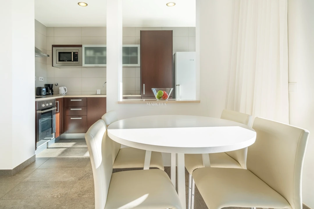 Apartamento T1 para Venda em Mexilhoeira Grande Foto 14