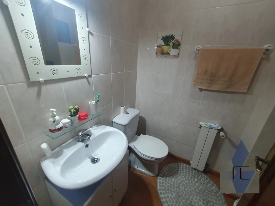 Apartamento T3 para Venda em Oliveira do Douro Foto 12