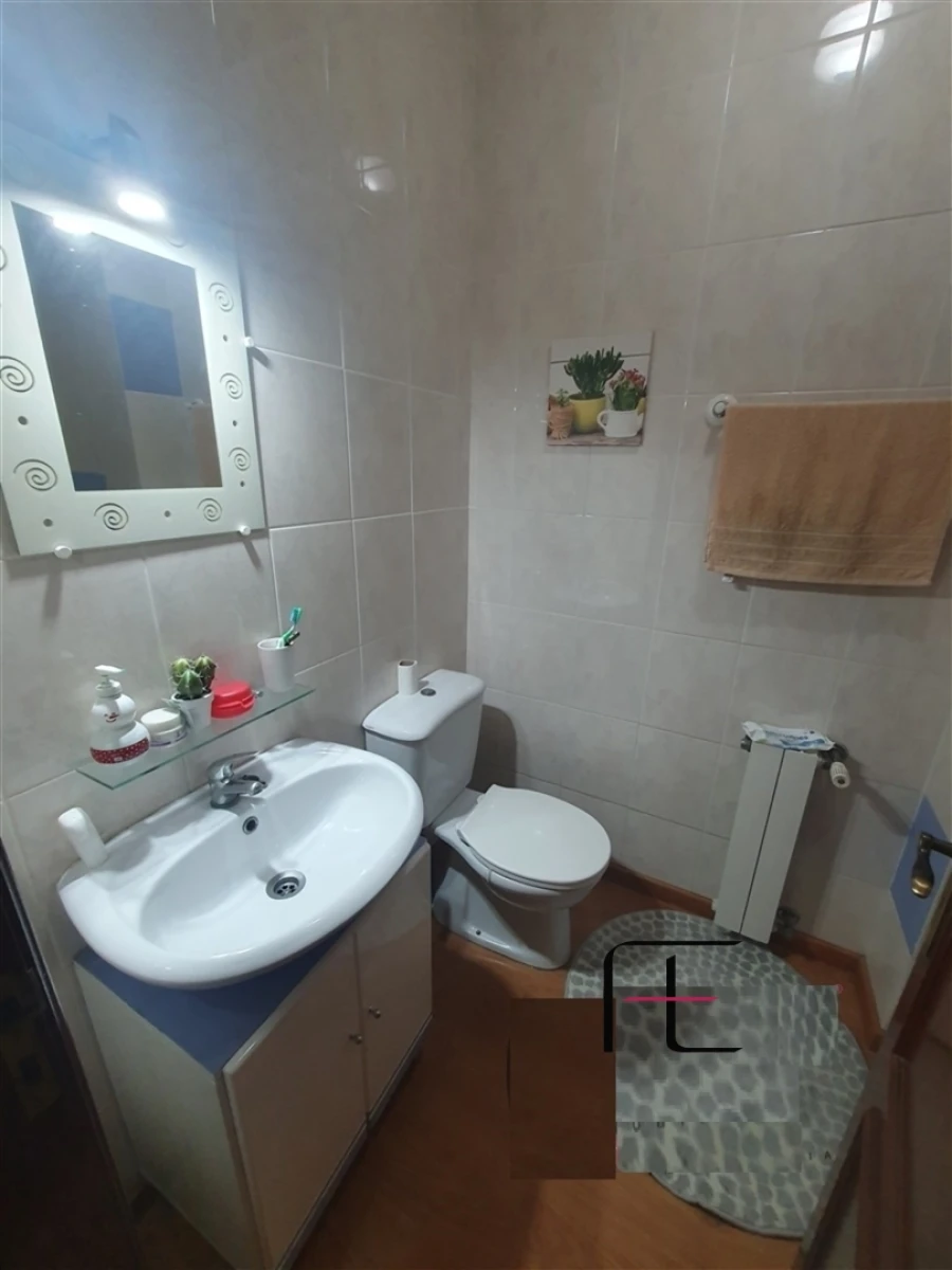 Apartamento T3 para Venda em Oliveira do Douro Foto 19