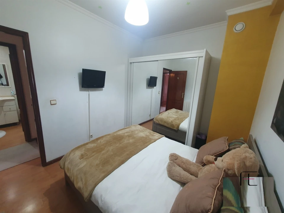 Apartamento T3 para Venda em Oliveira do Douro Foto 18